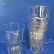 STARTSET Mini 8 x SAN-Kunststoffgläser (bruchfest )  + 5ér-Pack Glasschutz + Parkscheinhalter